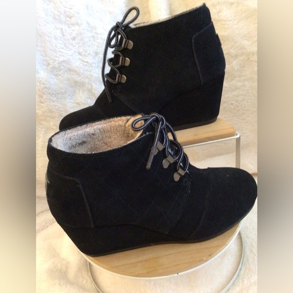 Toms Black Suede Wedge Boots - Picture 1 of 5